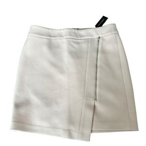 NWT White house black market soft pink skirt US 8
